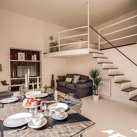 דירה Aweshome Spagna White Fair Loft