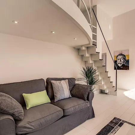 דירה Aweshome Spagna White Fair Loft